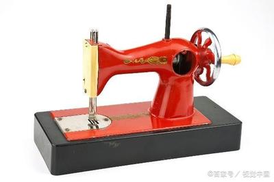 如何踩踏縫紉機?怎樣安裝機針?