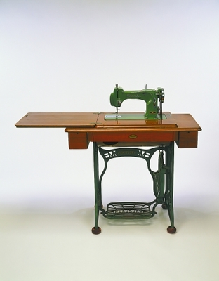 縫紉機:穿越260年的時代符號