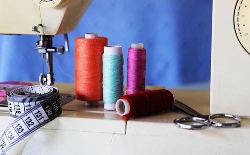 縫紉機革命 19世紀美國成品服裝業的形成與轉型